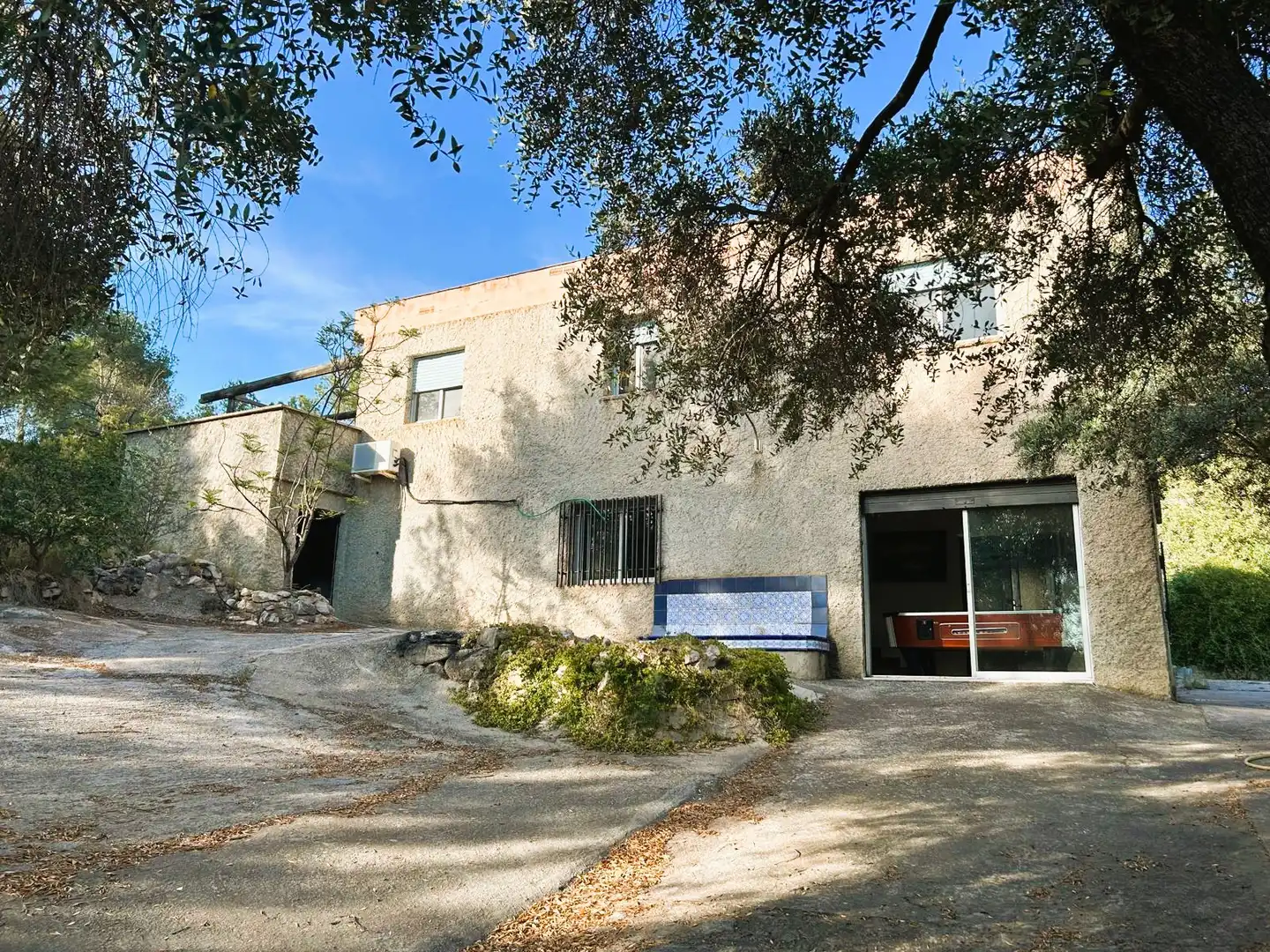 Vista exterior de Casa o xalet en venda en Olocau amb Aire condicionat, Terrassa i Moblat