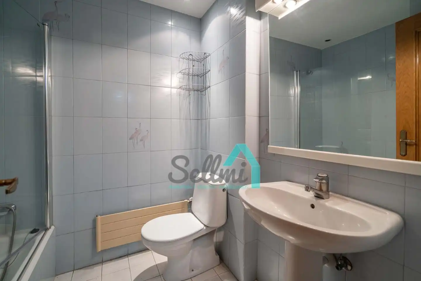 Baño de Piso en venta en Oviedo  con Calefacción, Parquet y Terraza