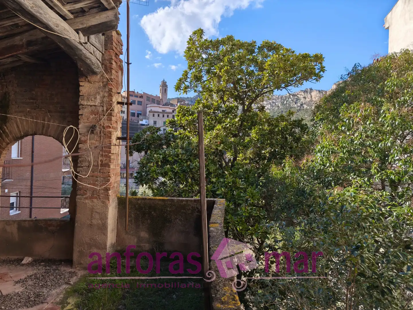 Exterior view of Buildings for sale in La Riba