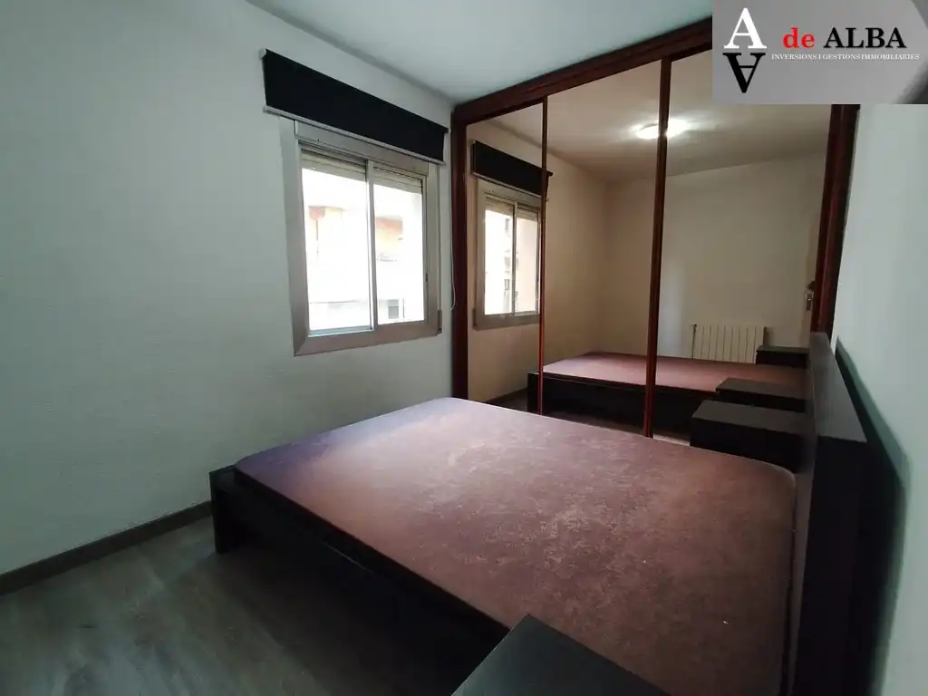 Bedroom of Flat for sale in Esplugues de Llobregat  with Air Conditioner, Heating and Parquet flooring