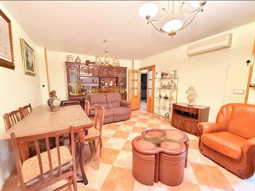 Piso con balcón en venta en Lorca Ciudad
