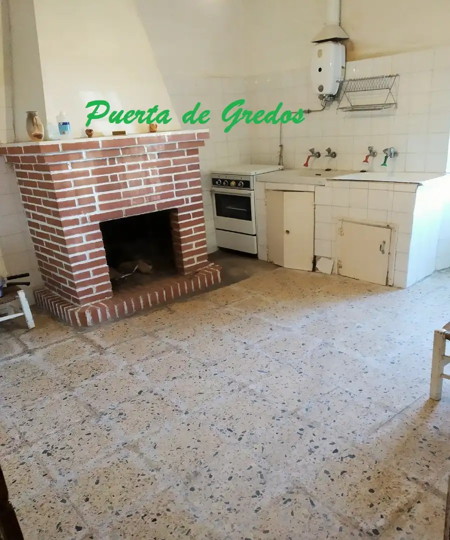 Kitchen of Houses for sale in Becedas  with Storage room