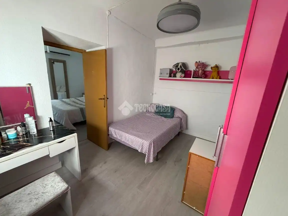 Casa adosada en venta en Torredonjimeno