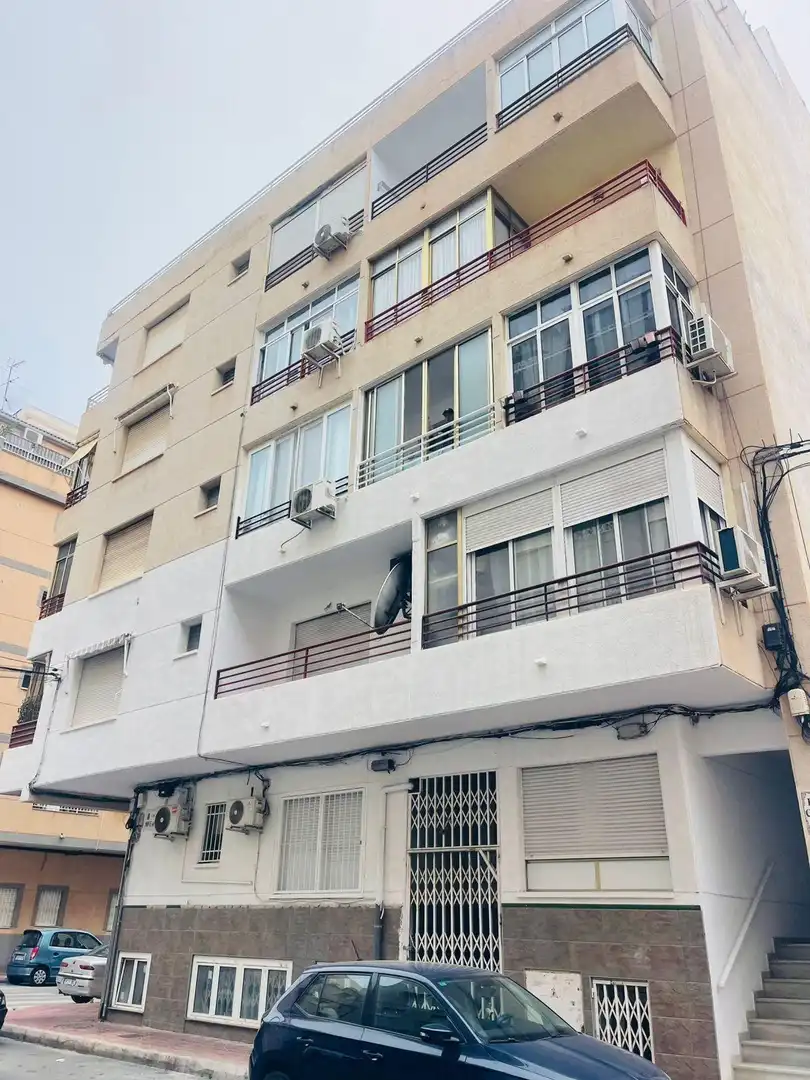 Vista exterior de Estudio en venta en Torrevieja