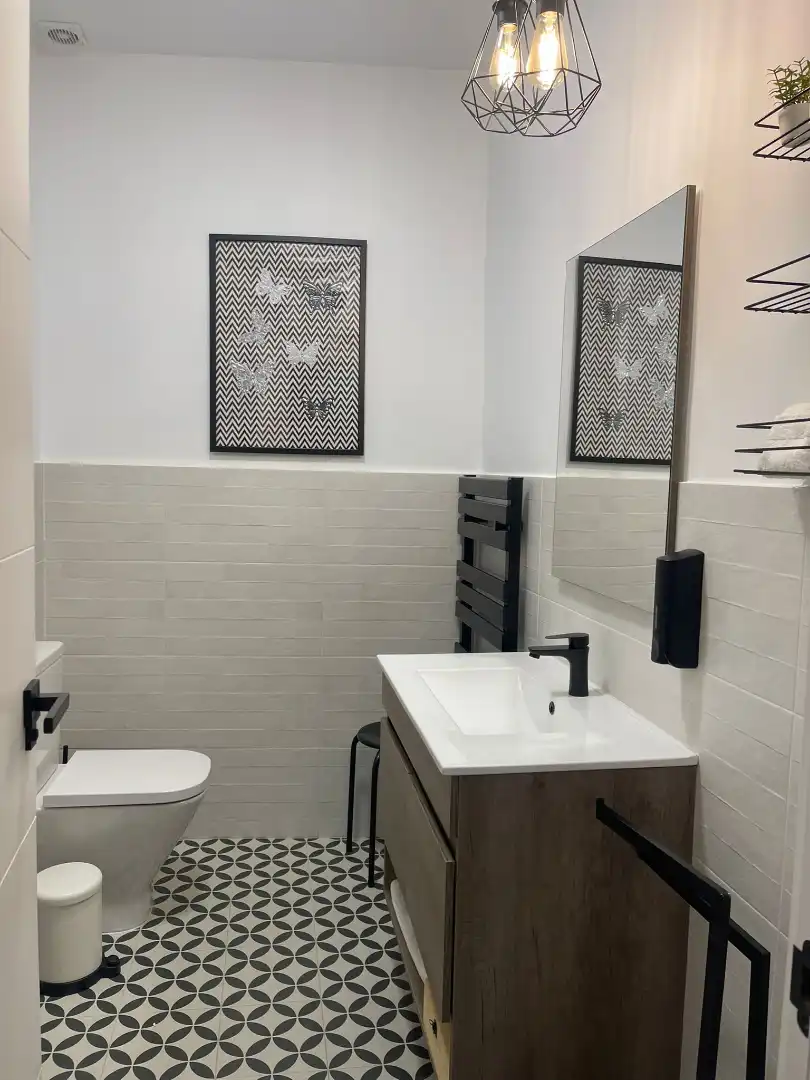 Bathroom of Flat for sale in Plasencia  with Air Conditioner, Heating and Terrace