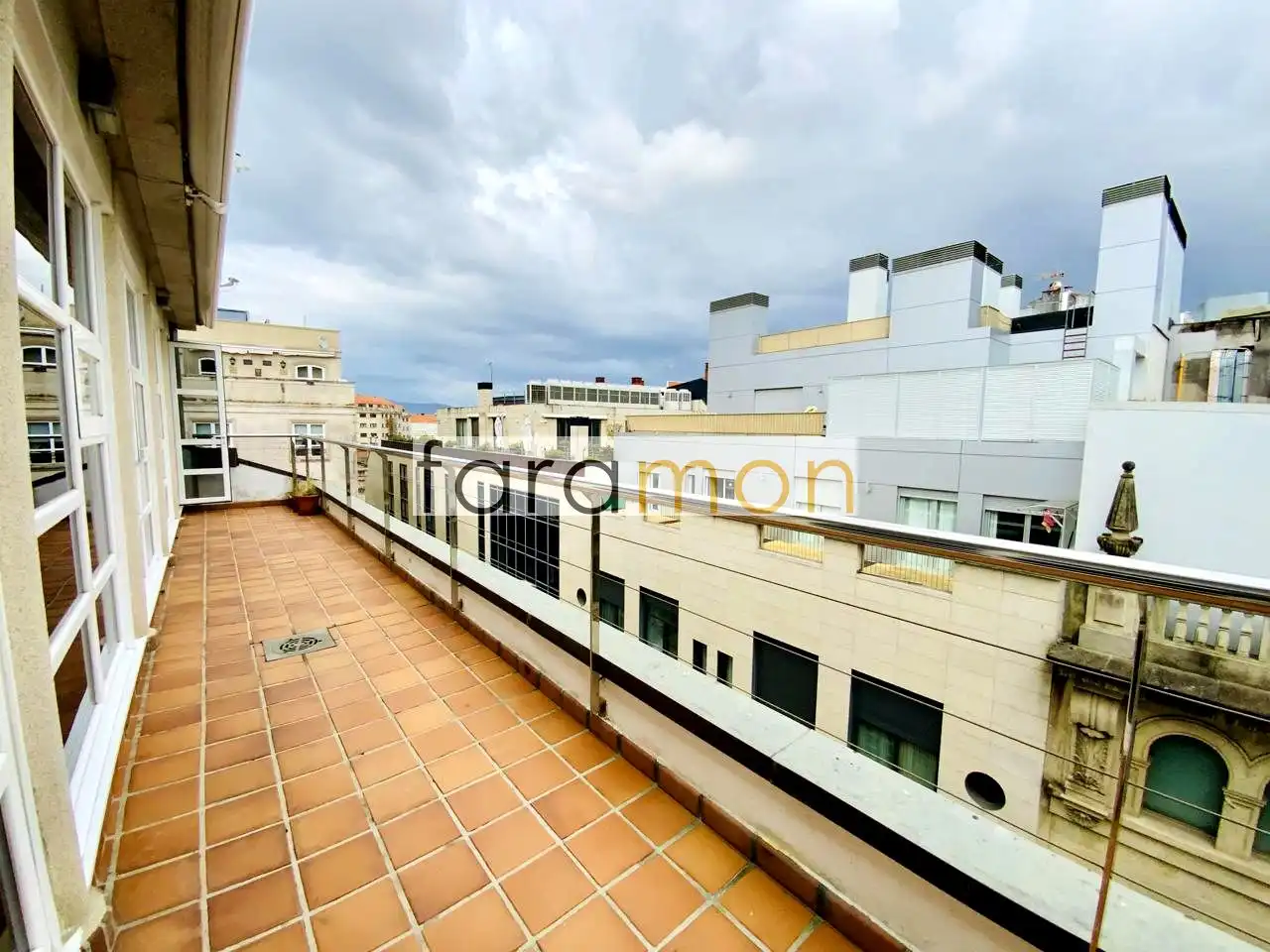 Exterior view of Flat for rent in Vigo   with Heating, Terrace and Storage room