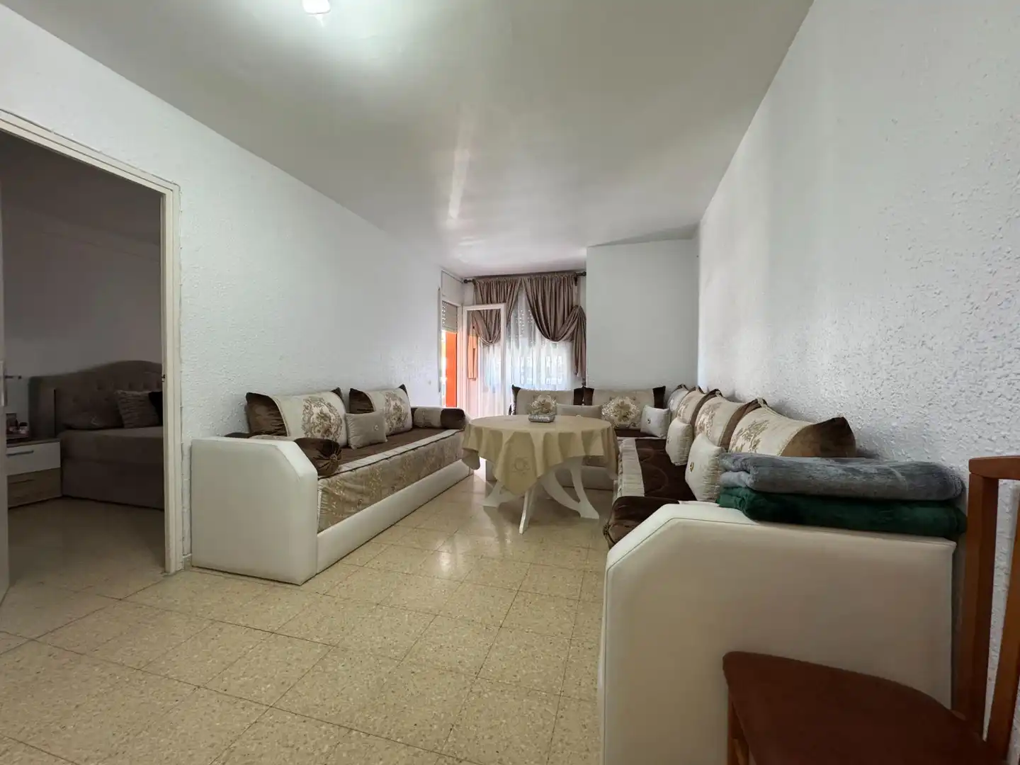 Piso con terraza en venta en Calle MIGUEL HERNANDEZ, imagen 2