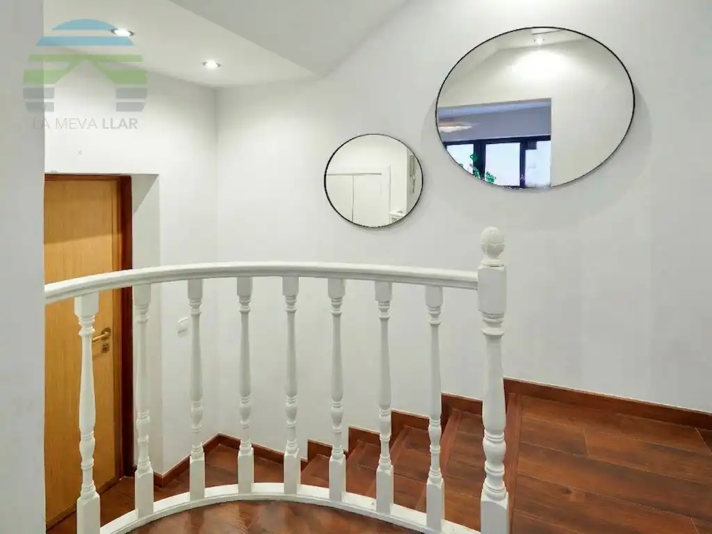Wohnung zum Verkauf in Barcelona mit Klimaanlage und Heizung