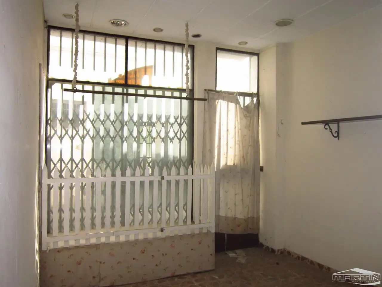 Local commercial à vendre à San Juan De Ávila 4, imagen 2