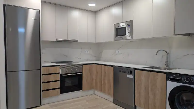 Küche von Wohnung zur Miete in Elche / Elx mit Möbliert, Ofen und Waschmaschine