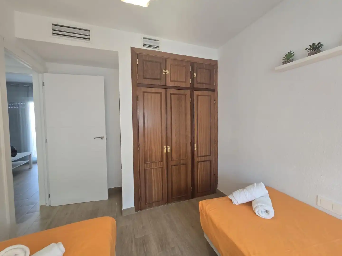 Schlafzimmer von Wohnung zur Miete in Torremolinos mit Klimaanlage, Terrasse und Möbliert