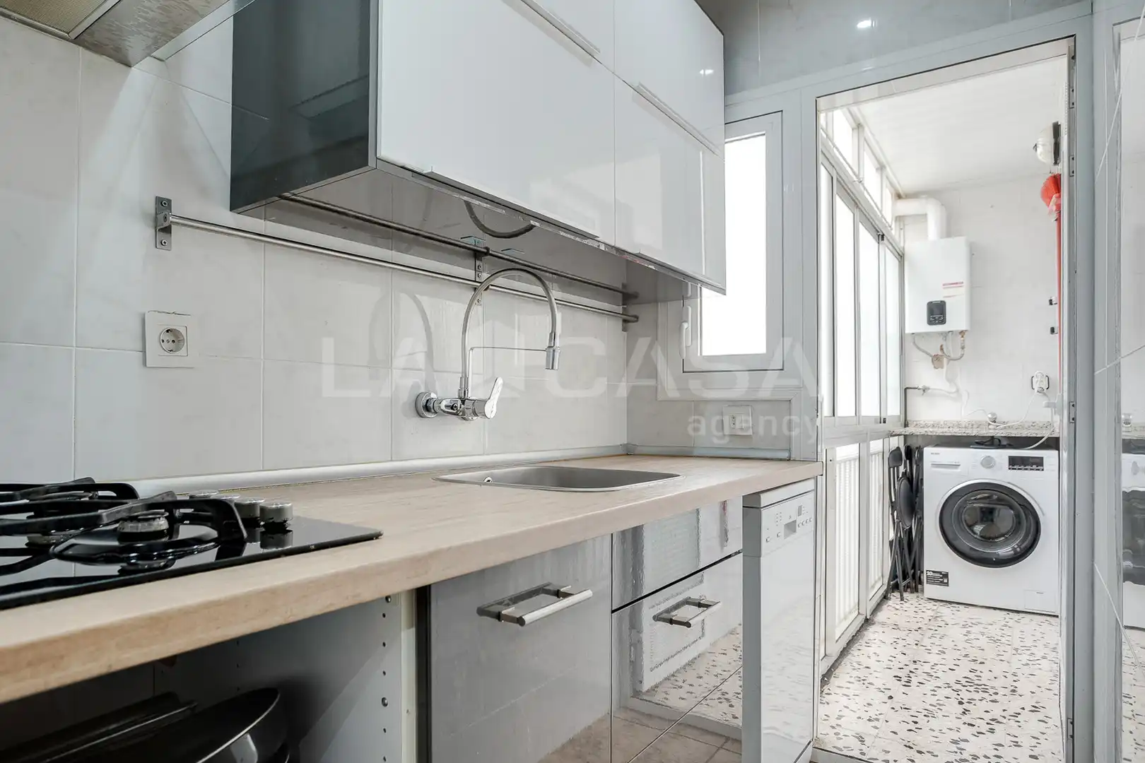 Kitchen of Flat for sale in Cornellà de Llobregat  with Balcony