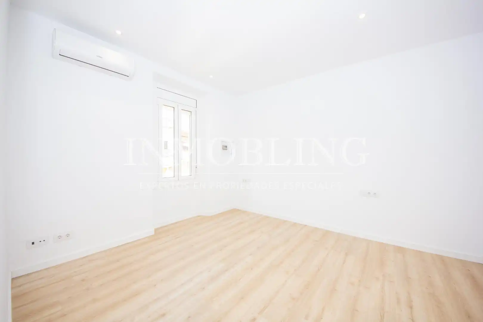 Habitación de Piso de alquiler en Mataró con Aire acondicionado y Parquet