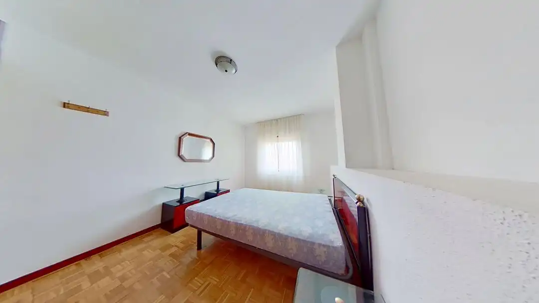 Habitación de Piso de alquiler en Madrid con Calefacción y Terraza