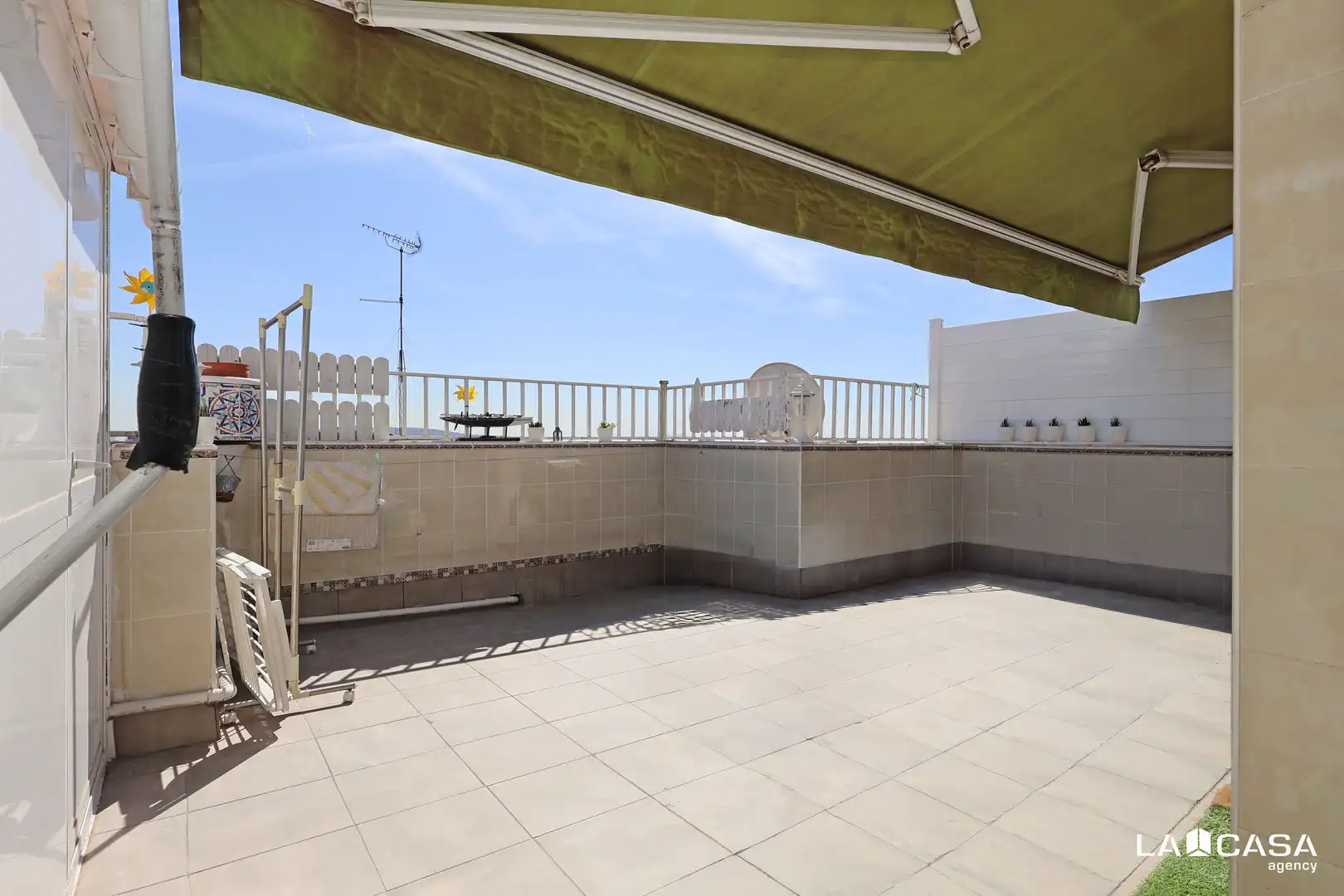 Terrasse von Maisonette zum Verkauf in Esplugues de Llobregat mit Heizung, Terrasse und Balkon