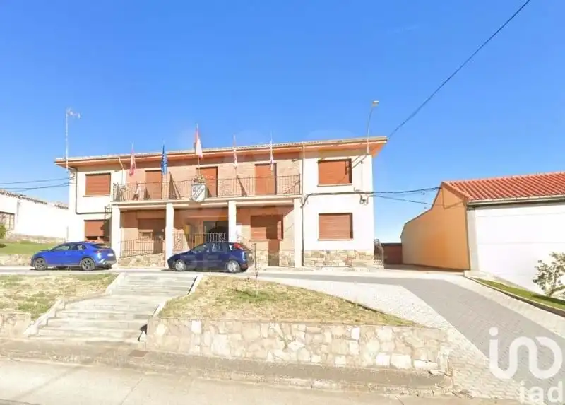 Vista exterior de Casa o chalet en venta en Riego de la Vega con Calefacción