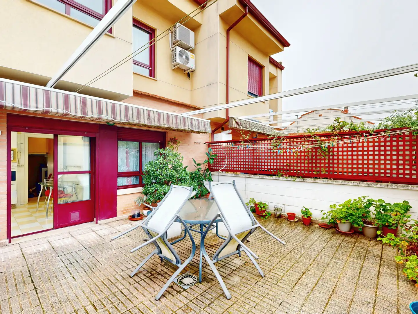 Terraza de Casa adosada en venta en Cáceres con Calefacción y Trastero