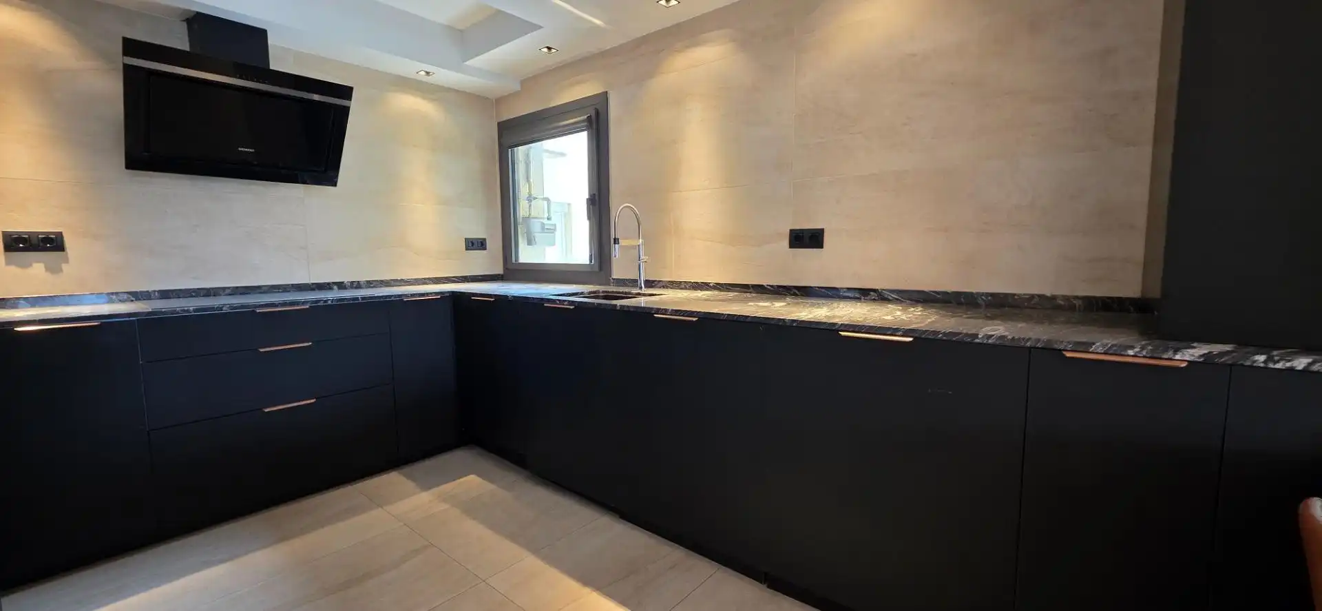 Cocina de Apartamento en venta en Ciutat Vella