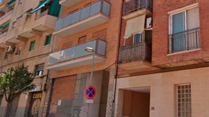 Vista exterior de Edifici en venda en Esplugues de Llobregat