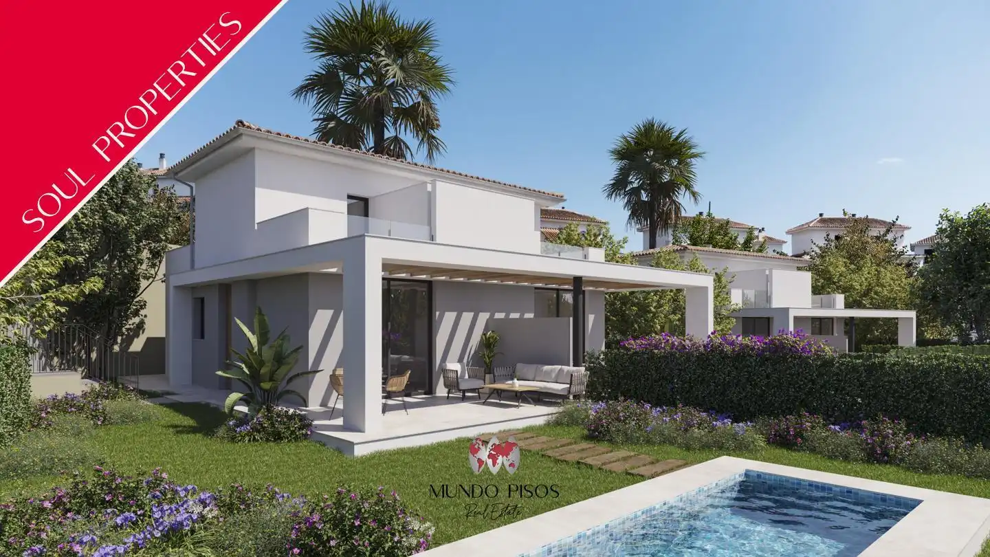 Casa amb piscina en venda a calle des Castellot