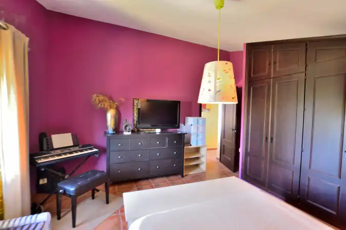 Habitación de Finca rústica en venta en Arriate con Jardín privado, Terraza y Piscina