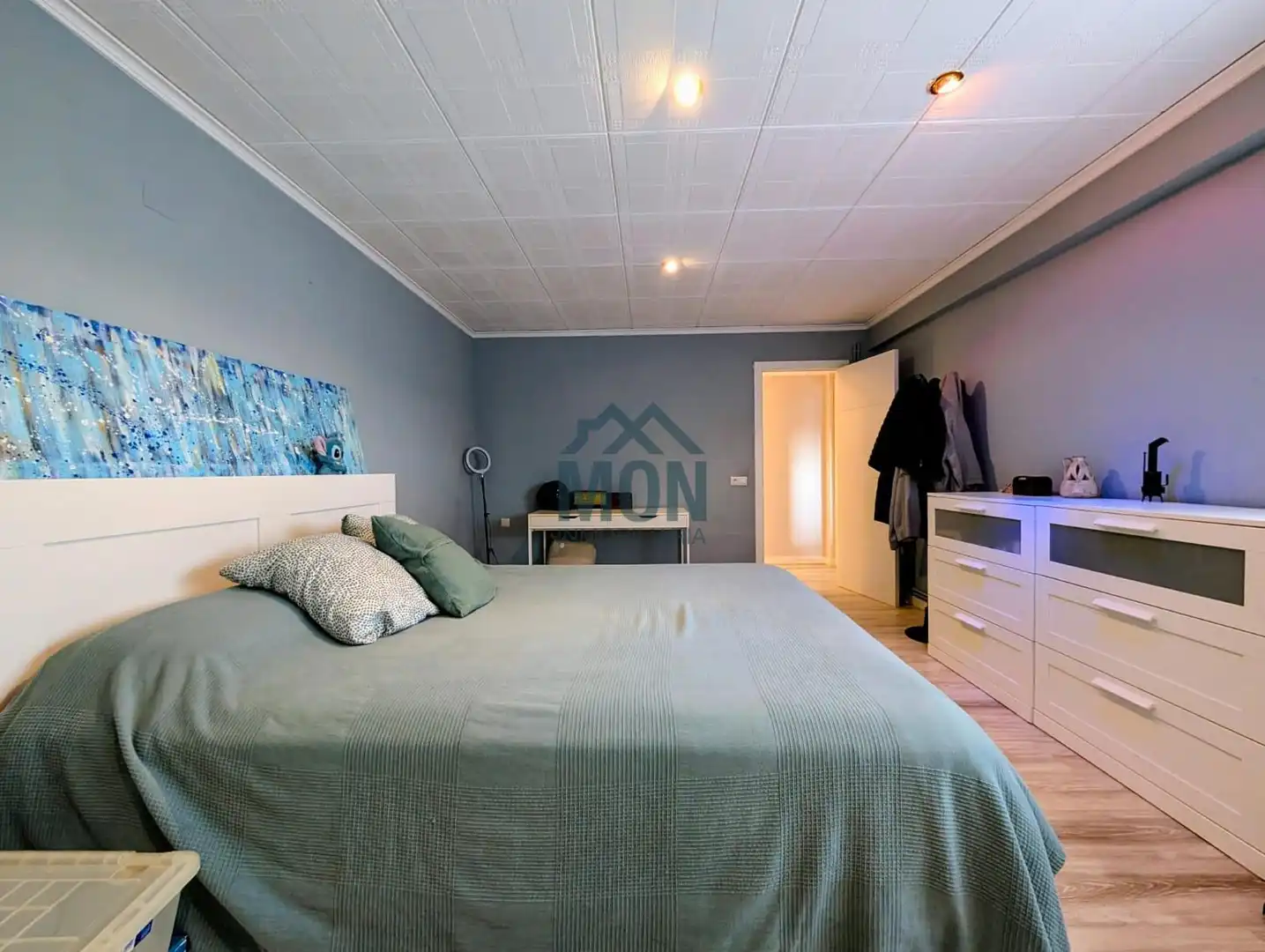 Habitación de Ático en venta en Catarroja con Calefacción, Parquet y Terraza
