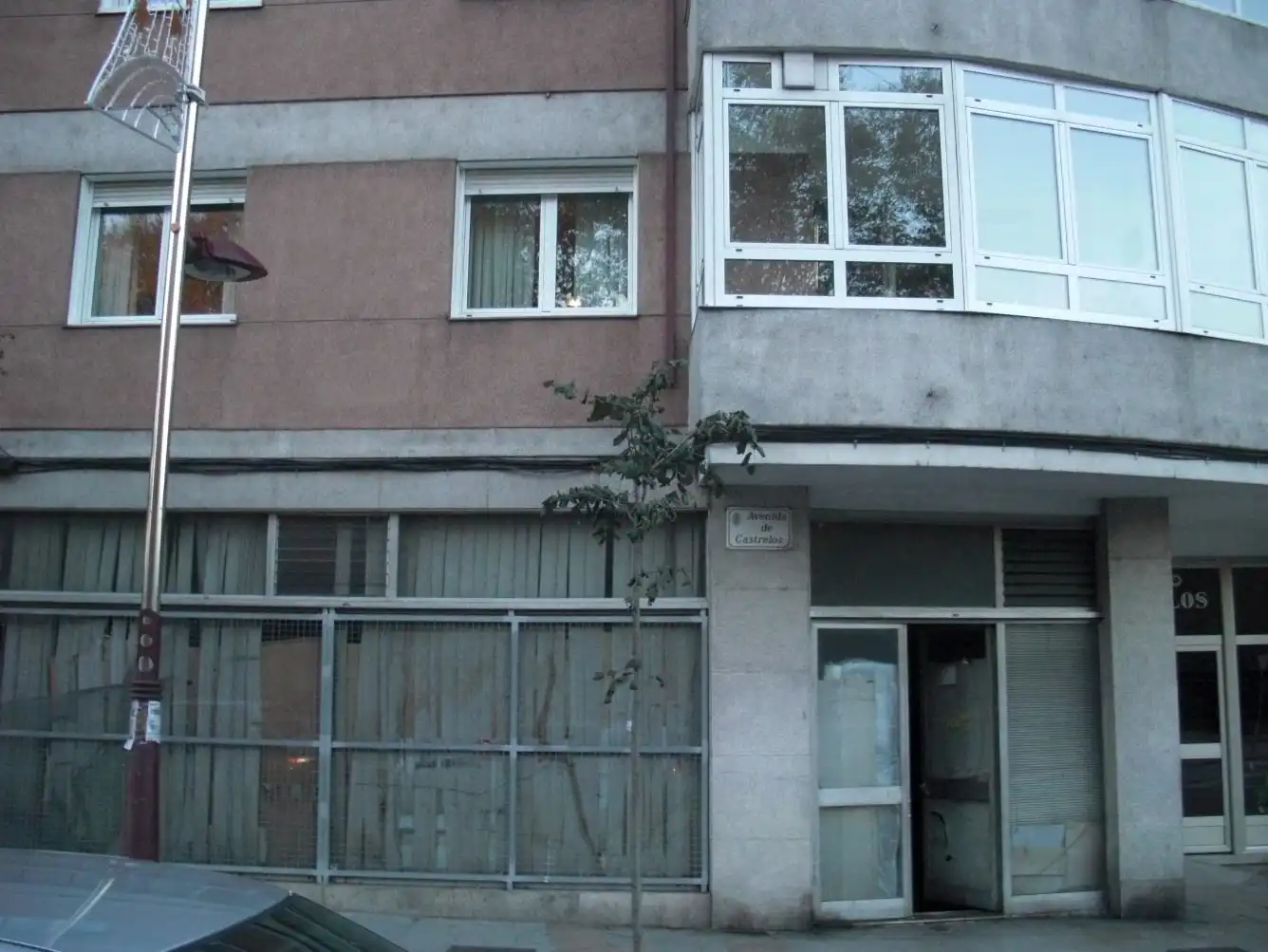 Vista exterior de Local en venta en Vigo 