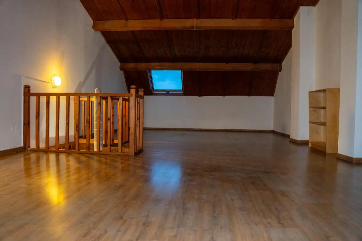 Einfamilien-Reihenhaus zur Miete in Miraflores de la Sierra mit Heizung, Möbliert und Balkon