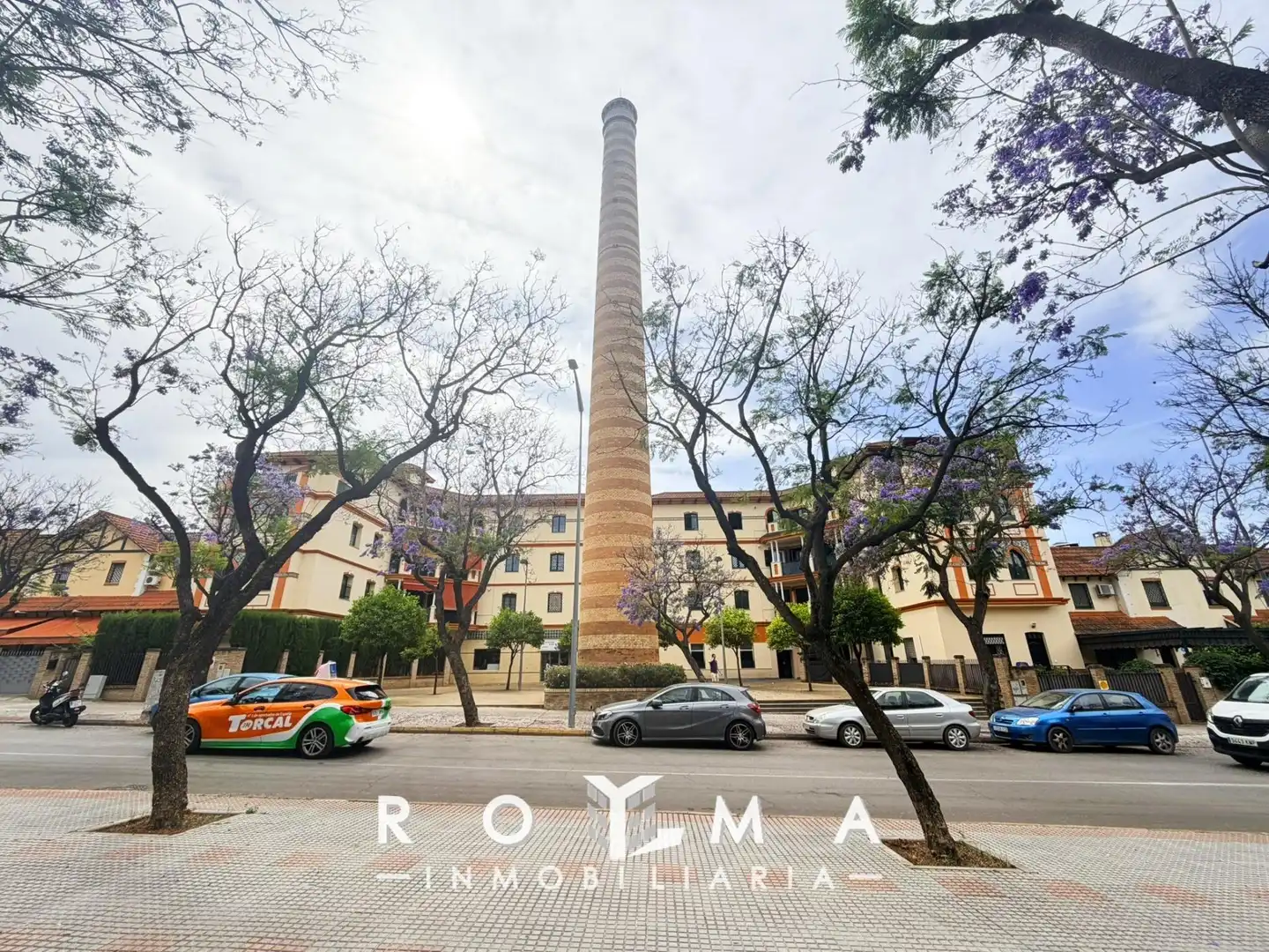 Vista exterior de Apartamento en venta en Dos Hermanas con Aire acondicionado, Calefacción y Terraza