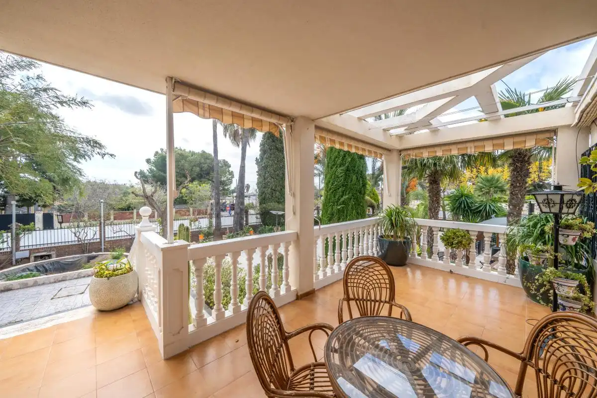 Terrace of Houses for sale in San Vicente del Raspeig / Sant Vicent del Raspeig  with Air Conditioner, Heating and Private garden