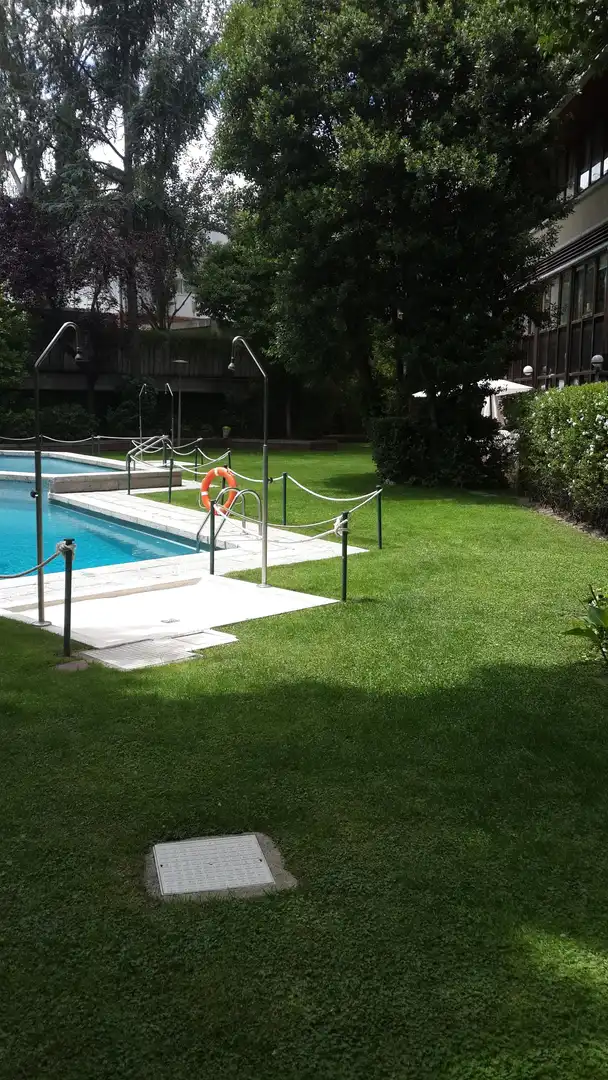 Apartament de lloguer a Calle de Apolonio Morales, Nueva España