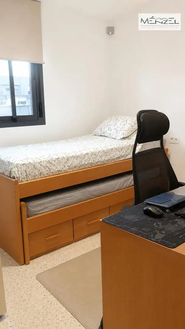 Bedroom of Flat for sale in Sevilla