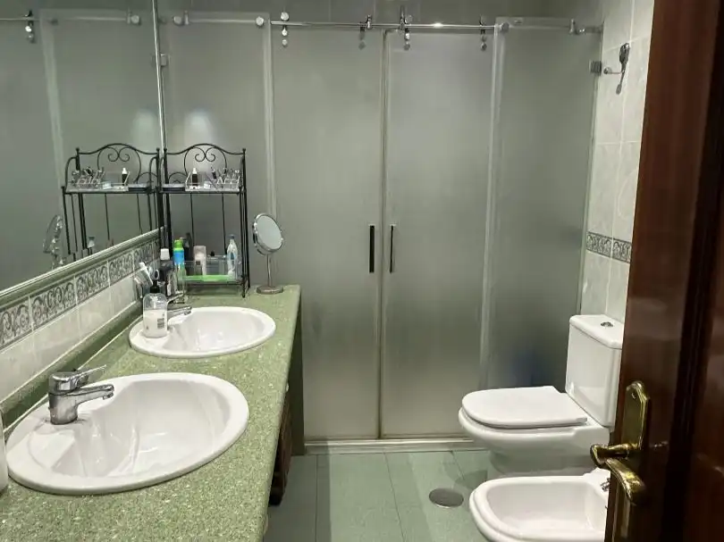 Bathroom of Flat for sale in Almuñecar Centro