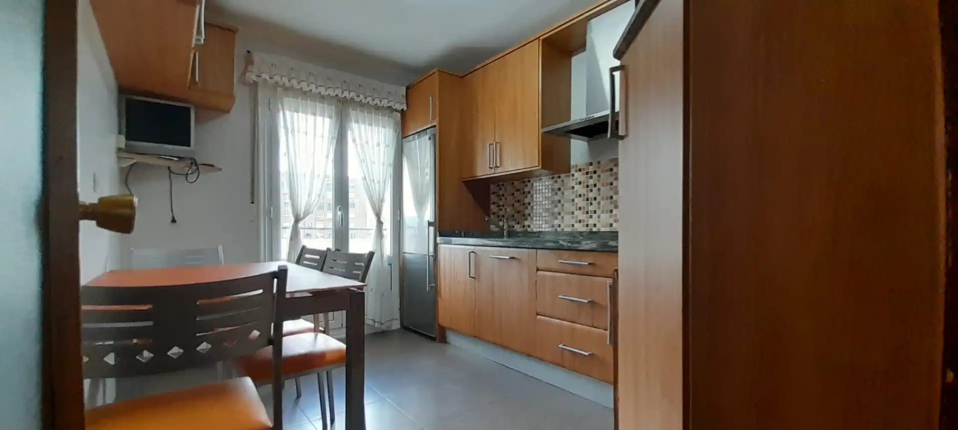Cocina de Piso en venta en Basauri  con Calefacción, Amueblado y Horno