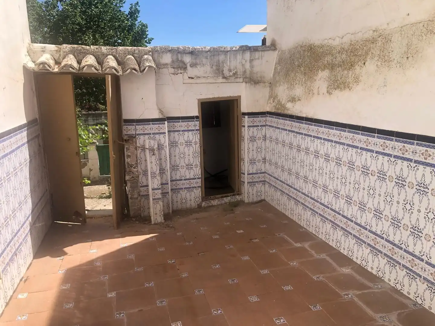 Detached homes for sale in Cuevas Bajas  with Private garden