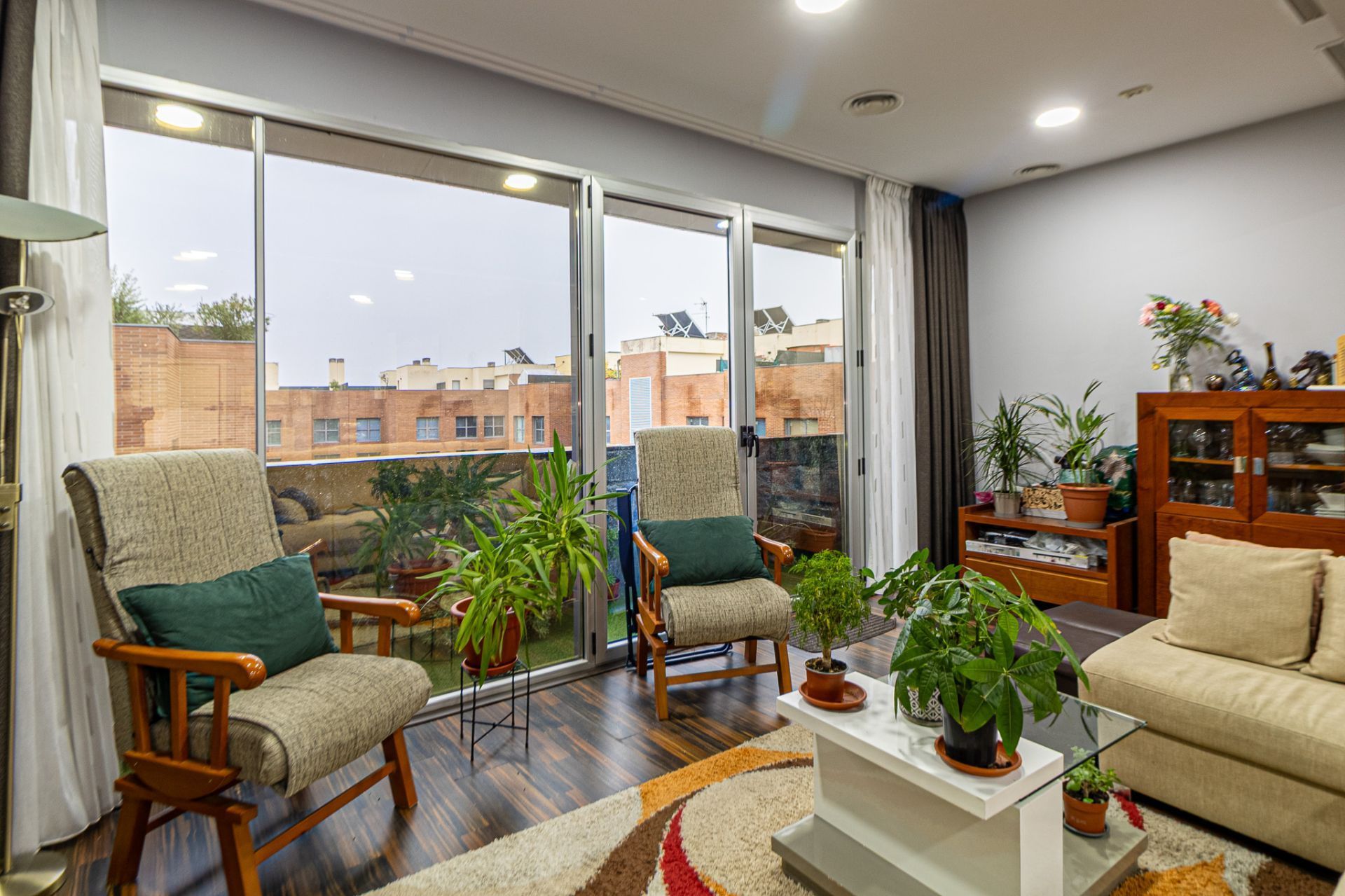 Sala d'estar de Pis en venda en  Madrid Capital amb Moblat