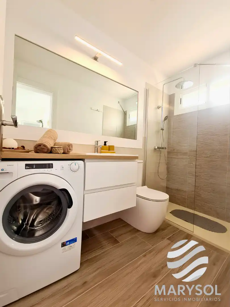 Bathroom of Apartments for rent in San Bartolomé de Tirajana  with Air Conditioner, Heating and Terrace