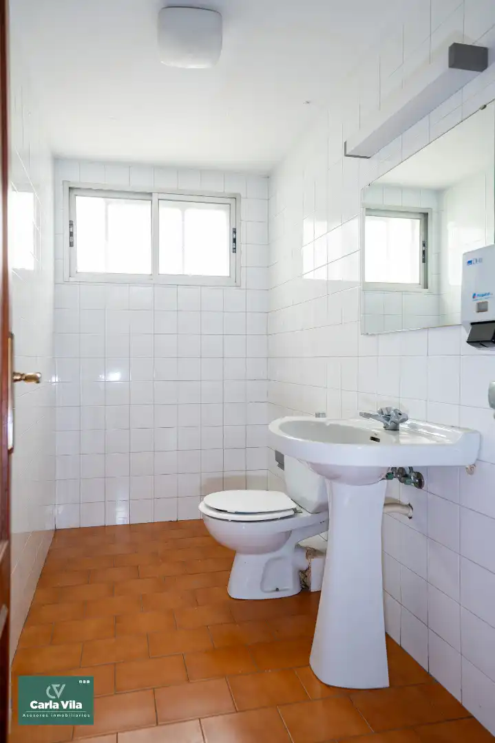 Baño de Piso en venta en Lugo con Calefacción, Terraza y Trastero