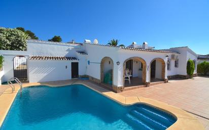 Vista exterior de Casa o xalet en venda en Jávea / Xàbia