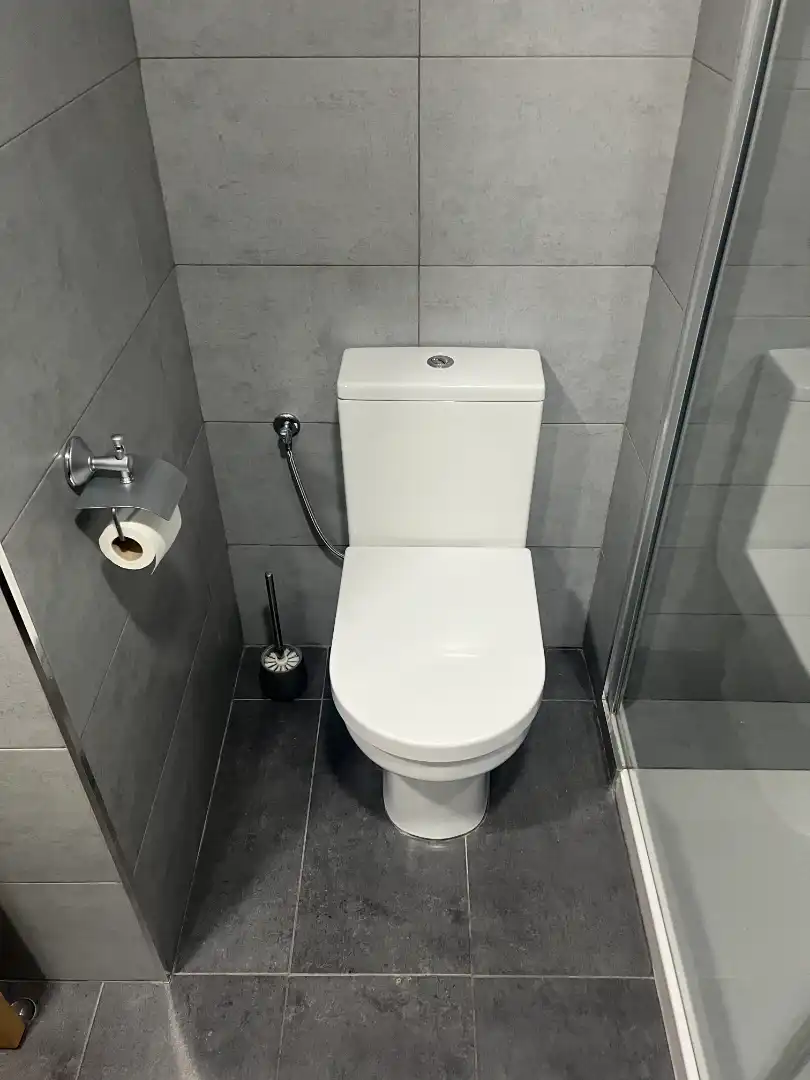 Bathroom of Flat for sale in Valencia  with Air Conditioner, Terrace and Storage room