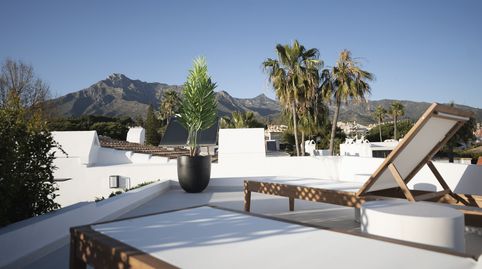 Lujosa casa de 5 dormitorios en Marbella Milla de Oro
