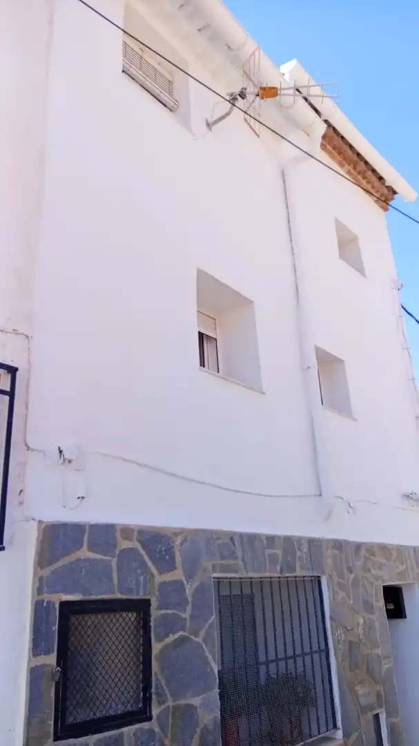 Exterior view of Houses for sale in Calles  with Furnished, Oven and Washing machine