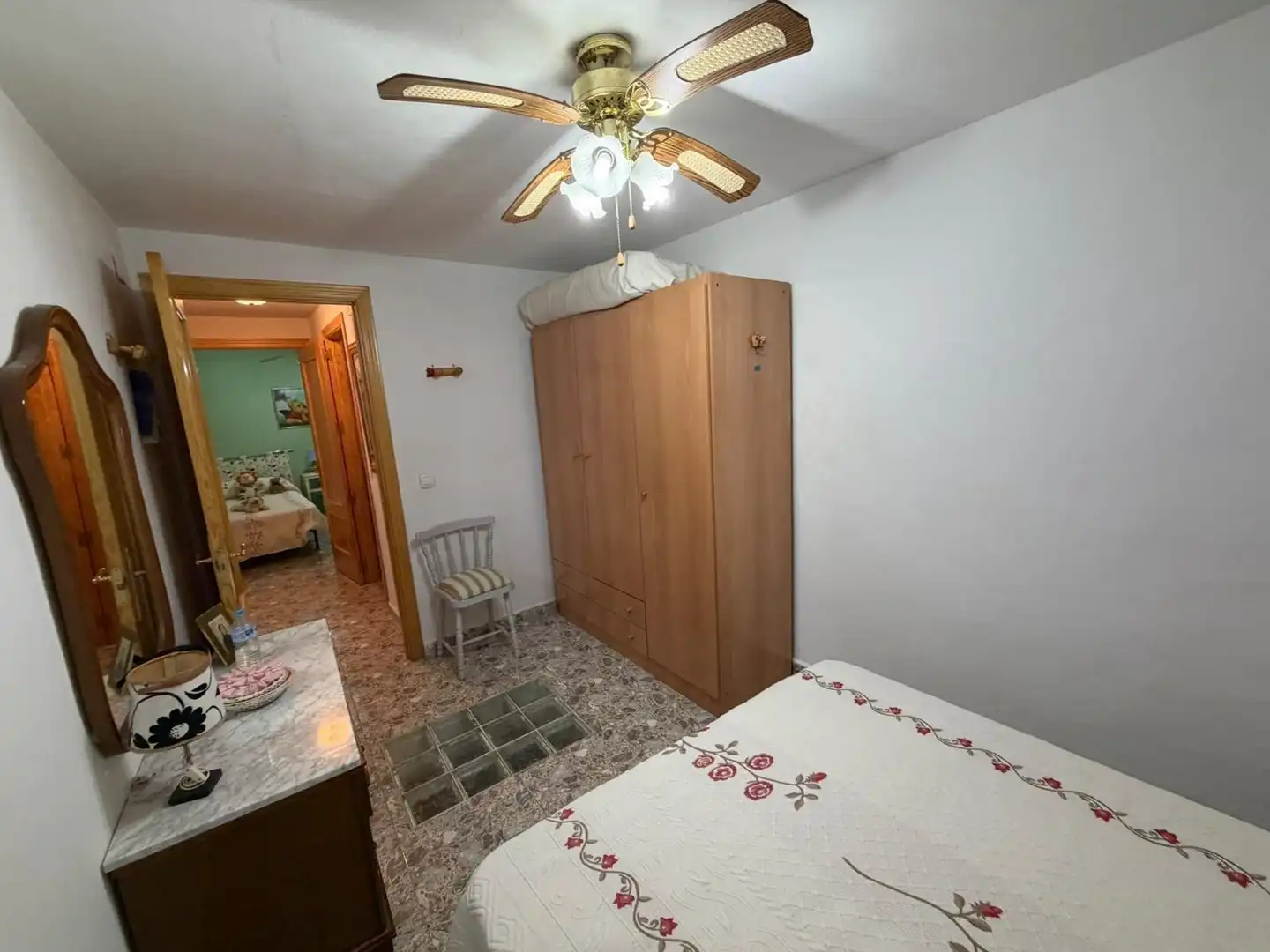 Dormitori de Casa o xalet en venda en Alcuéscar amb Terrassa, Moblat i Balcó