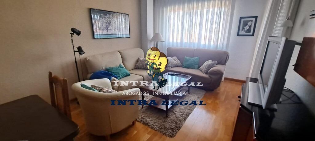 Sala d'estar de Pis de lloguer en Salamanca Capital amb Calefacció, Terrassa i Moblat