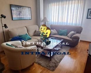 Sala d'estar de Pis de lloguer en Salamanca Capital amb Calefacció, Terrassa i Moblat