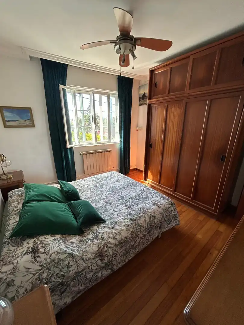 Dormitori de Casa o xalet en venda en Boiro amb Calefacció, Terrassa i Traster