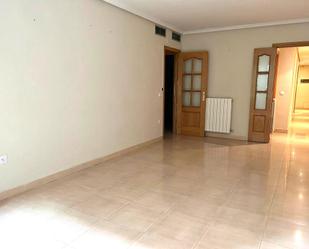 Flat to rent in Ciudad Real Capital  with Air Conditioner