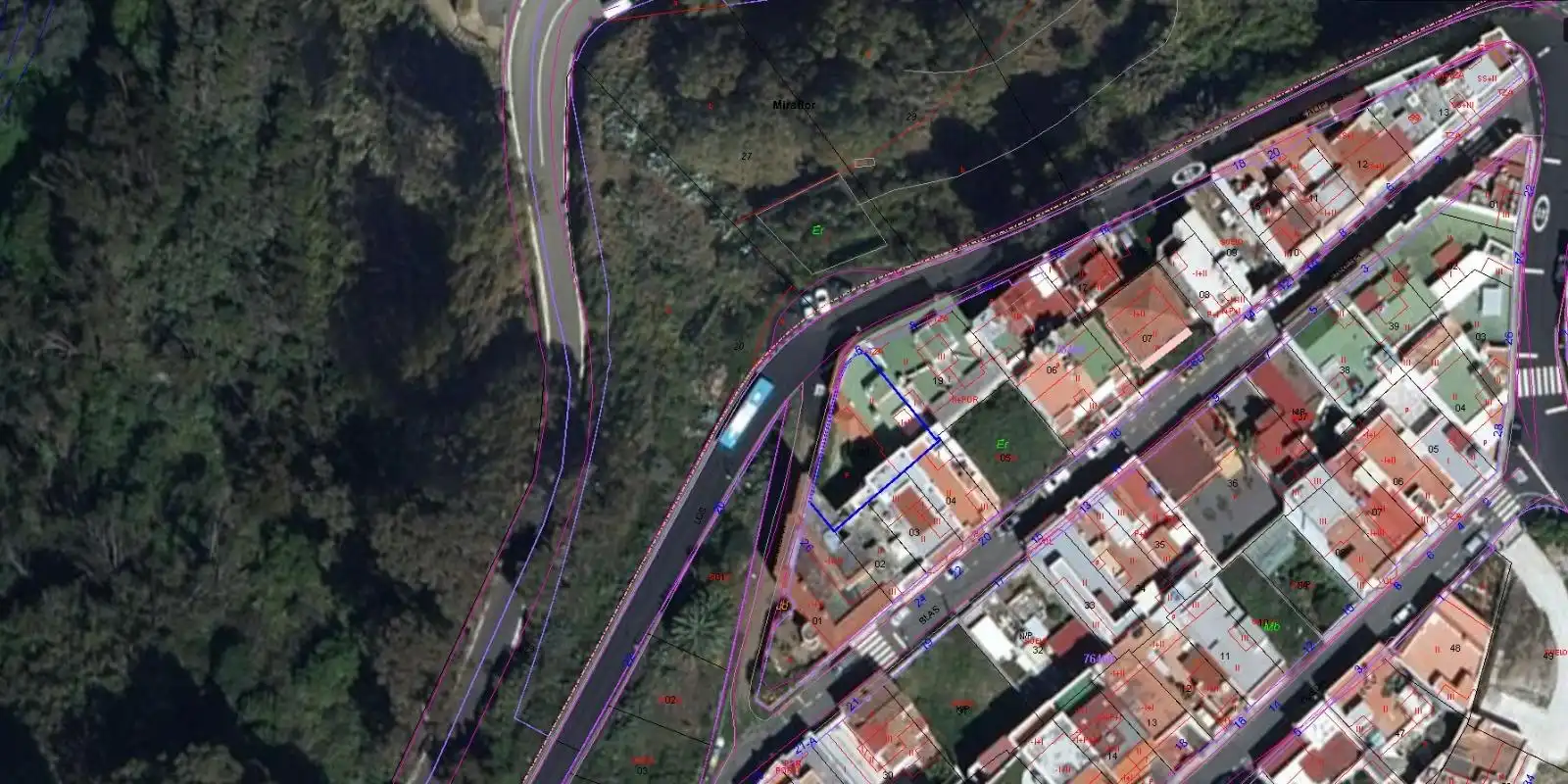 Vista exterior de Casa o xalet en venda en Teror amb Aire condicionat, Jardí privat i Terrassa