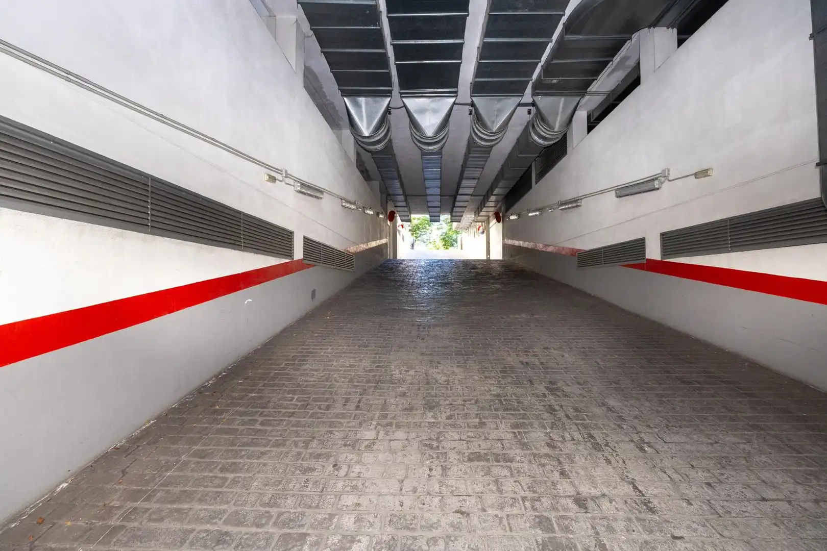 Apartament en venda en Granada amb Aire condicionat, Calefacció i Jardí privat