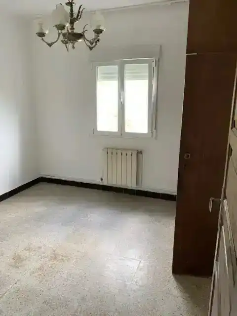Dormitori de Casa o xalet en venda en Pontevedra Capital  amb Calefacció, Jardí privat i Traster